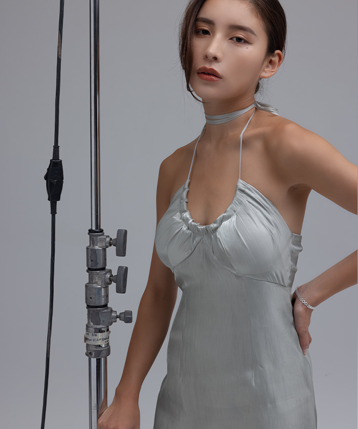 サテンストリングネックマキシドレスAMBIENT|アンビエント公式 サテンストリングネックマキシドレスAMBIENT|アンビエント公式